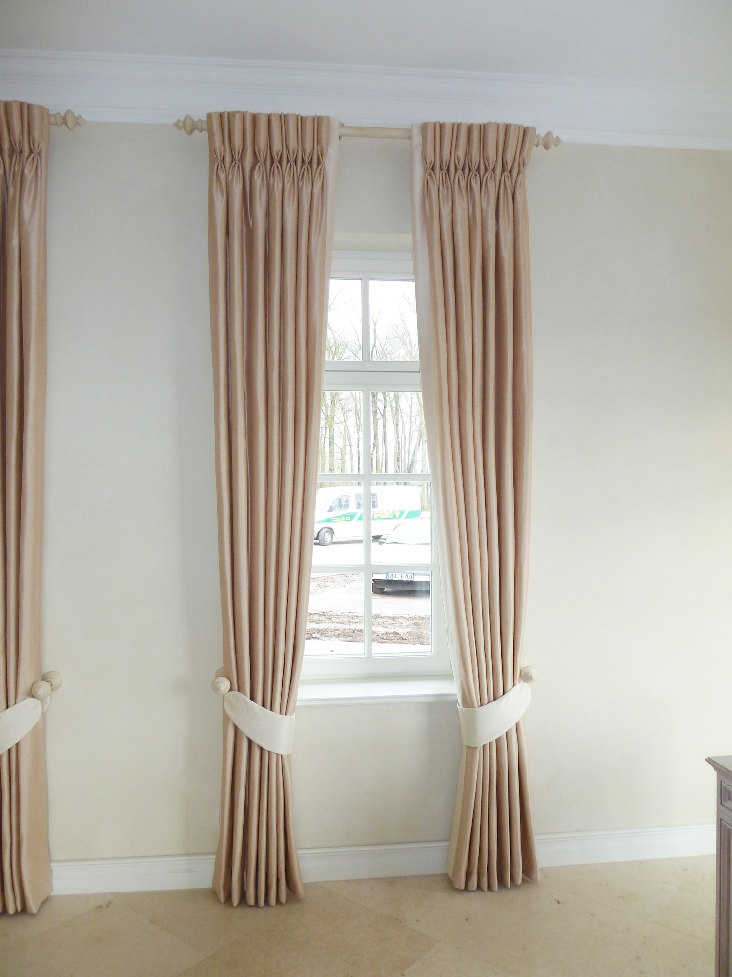 referenz_exklusives_wohnhaus_vorhangfenster_klassisch