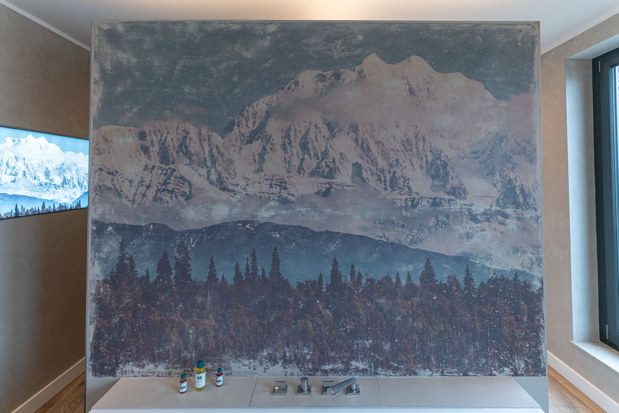 referenz_modernes_einfamilienhaus_bad_wandbild