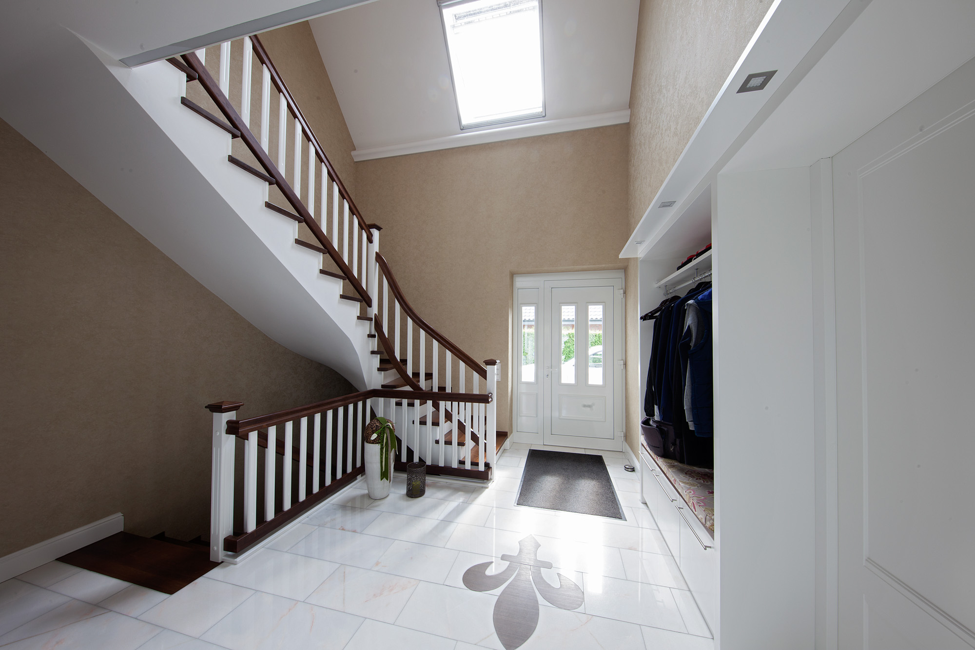 referenz_komplettsanierung_einfamilienhaus_eingangsbereich